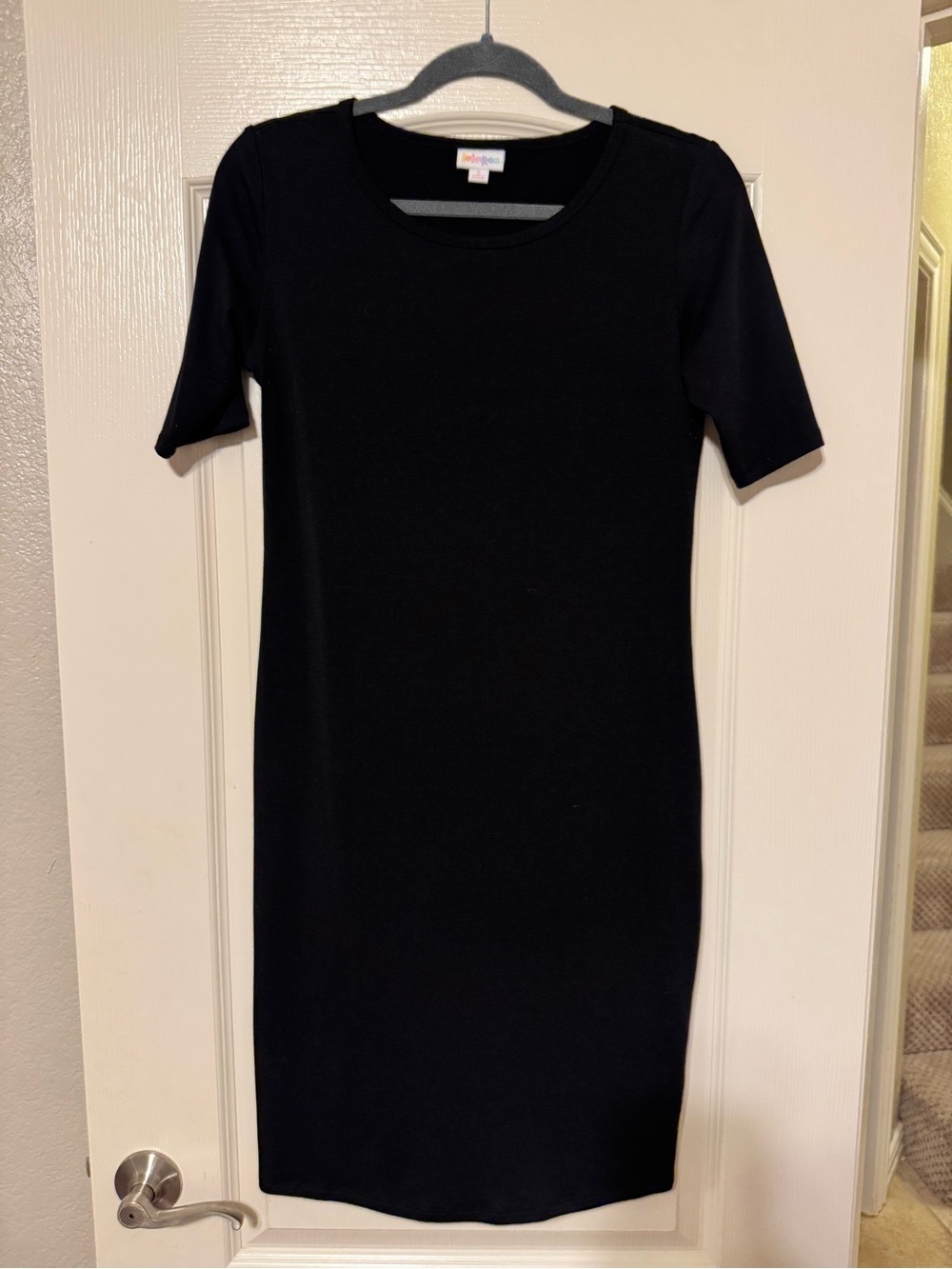 Black Short-Sleeve Sheath Dress - Unbranded